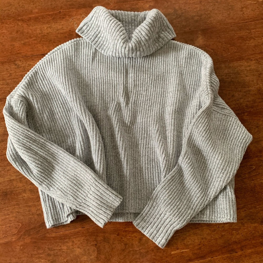 Cropped sweater
